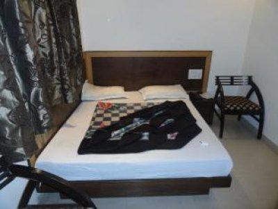 Economy hotel Star International