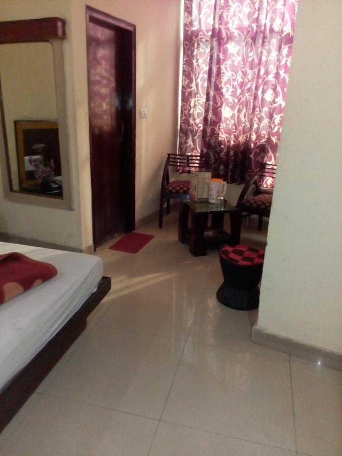 Economy hotel Star International