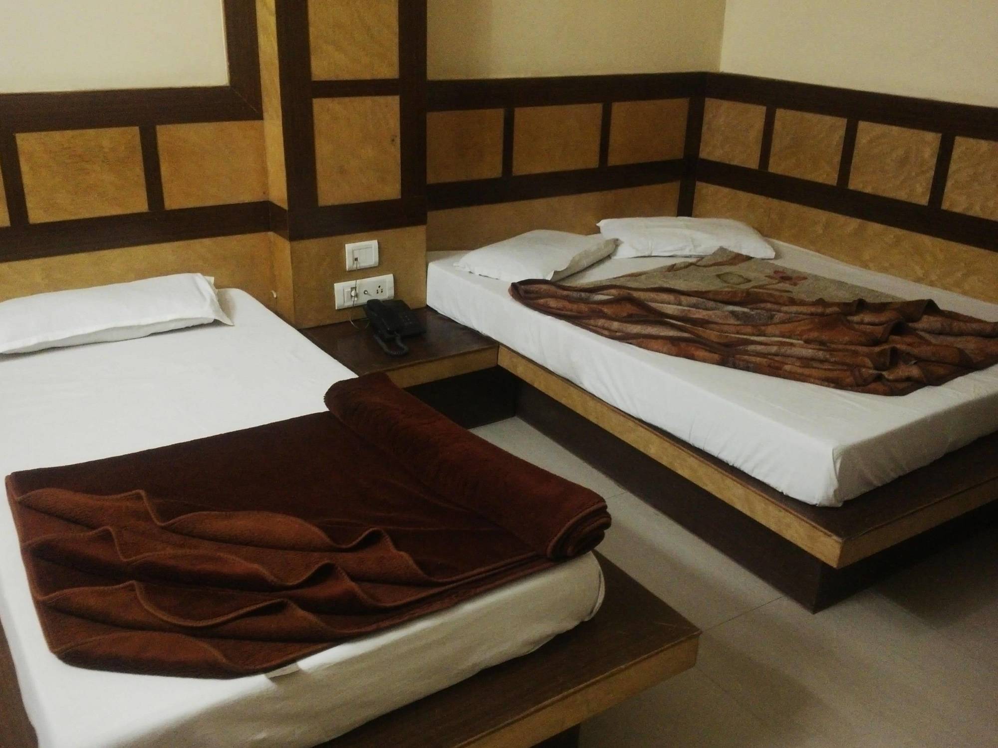 Hotel Ramraj Deluxe 2*