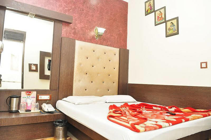 Shiv Palace Bed & Breakfast