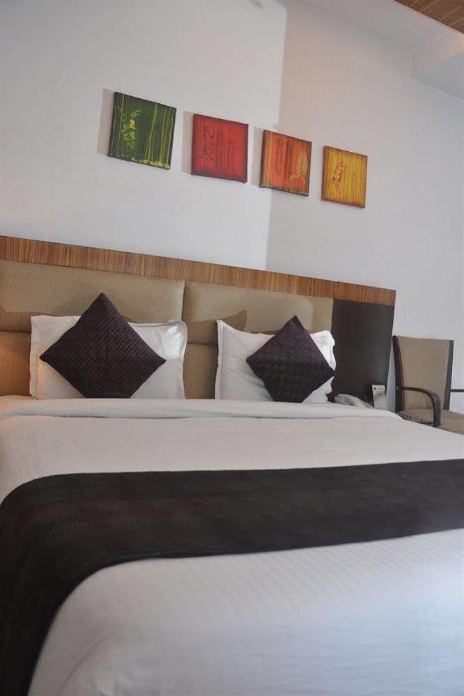 Fabexpress Le Grand New Delhi