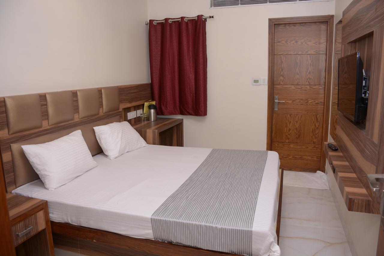 Golden Oasis - A Well Hygiene Hotel 3*