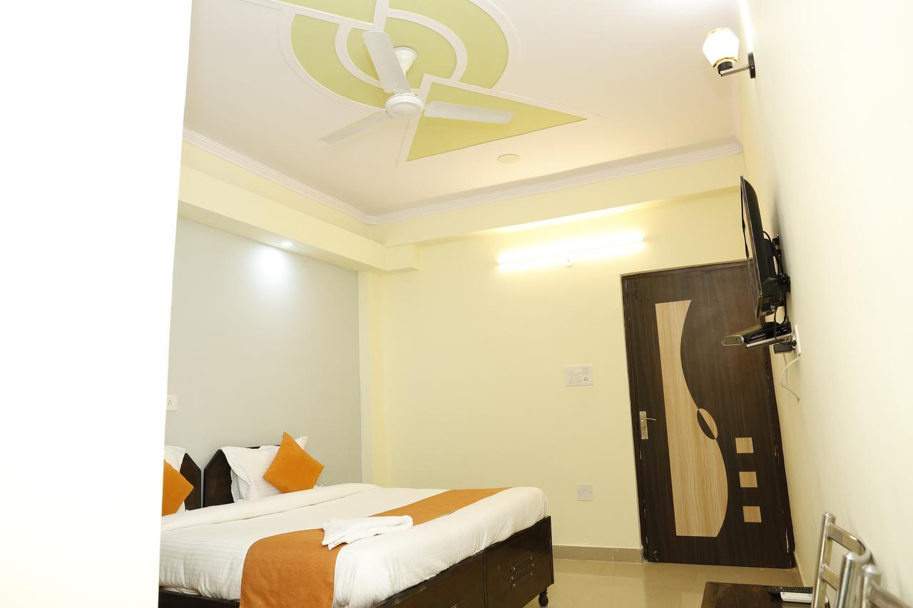 O Pearl Residency 3* New Delhi