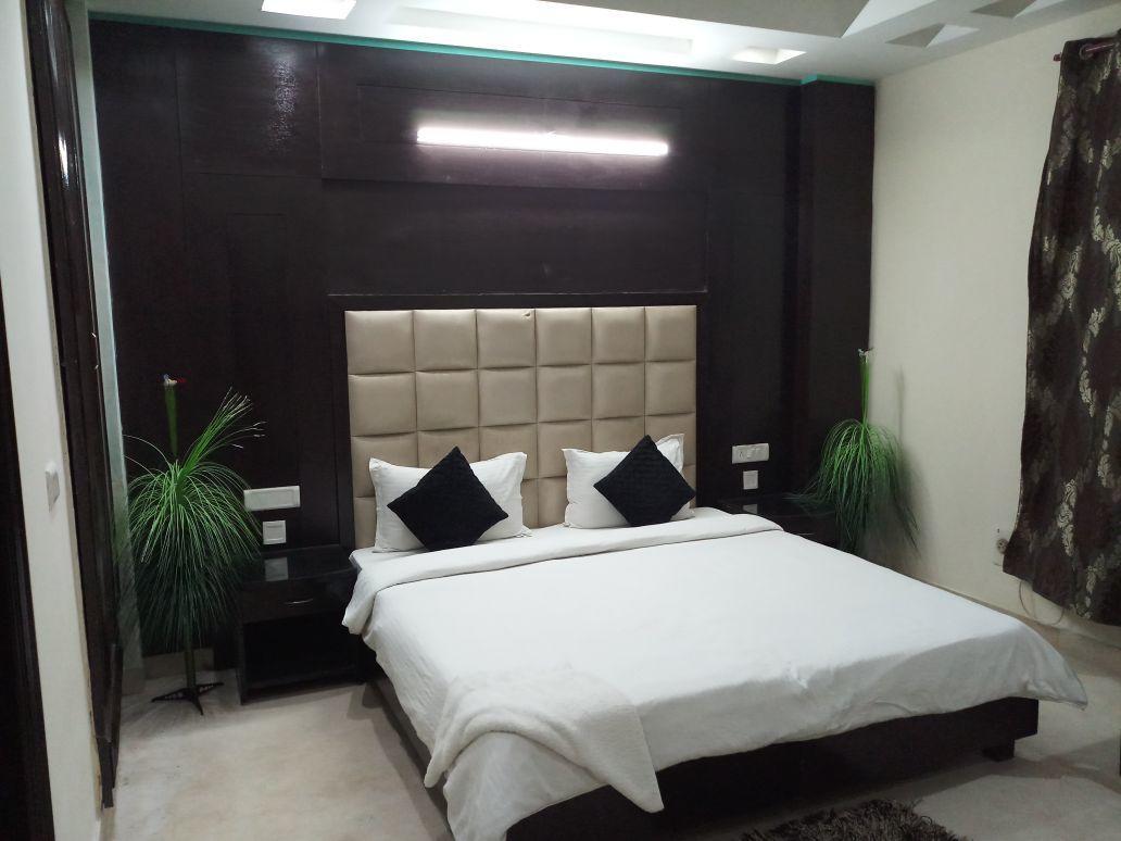Shobha Palace *