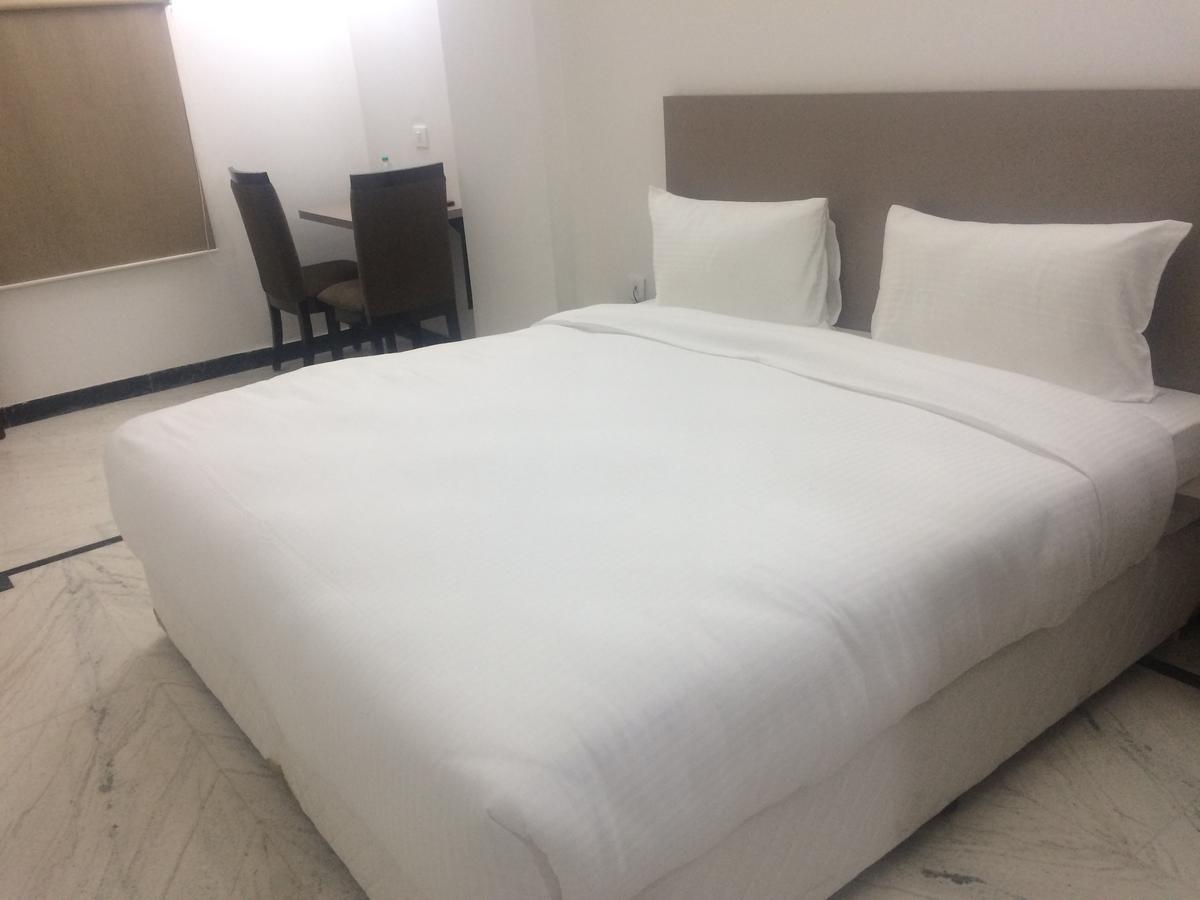 Lords Hotel