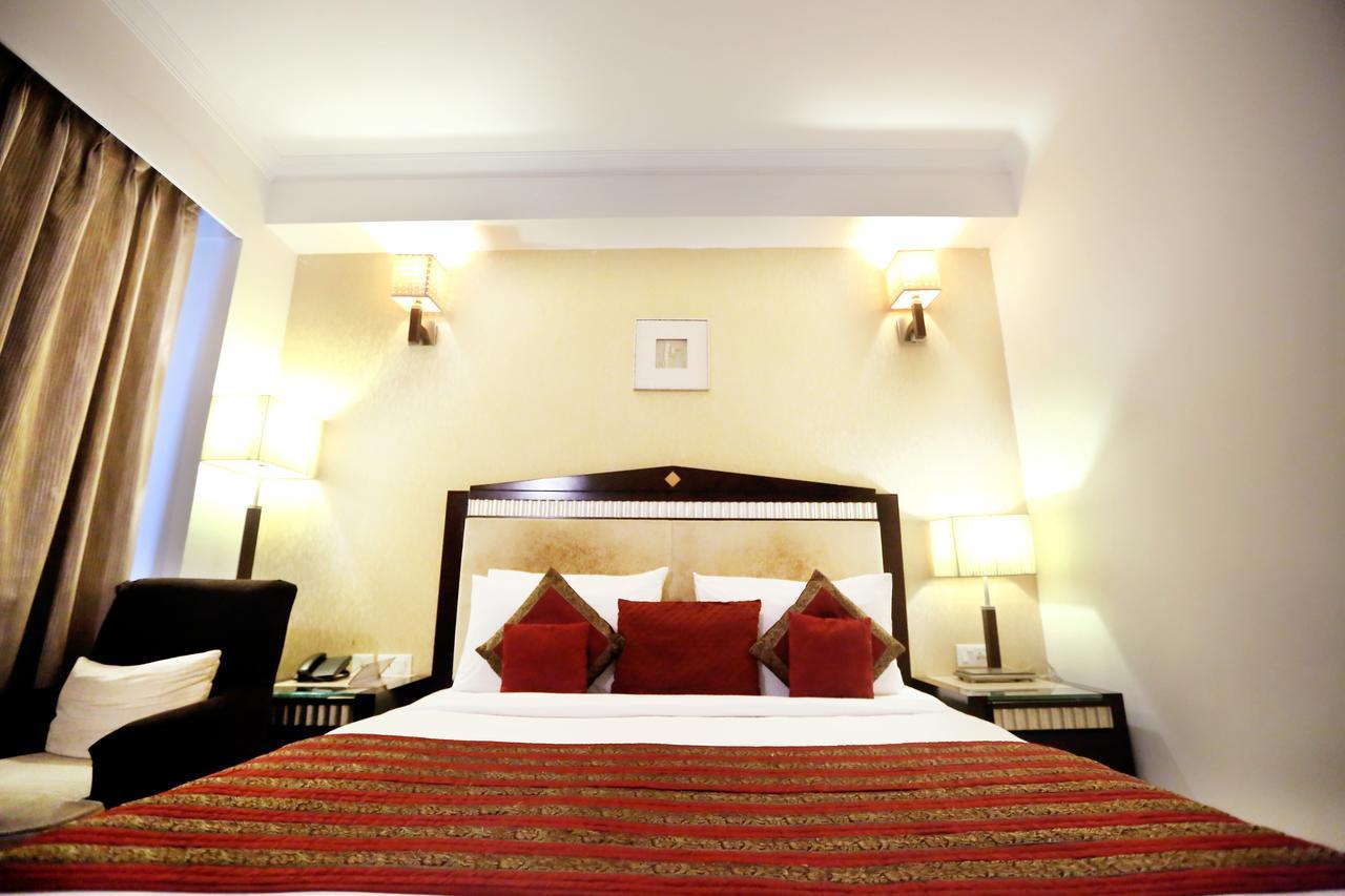 Venizia Sarovar Portico Hotel New Delhi