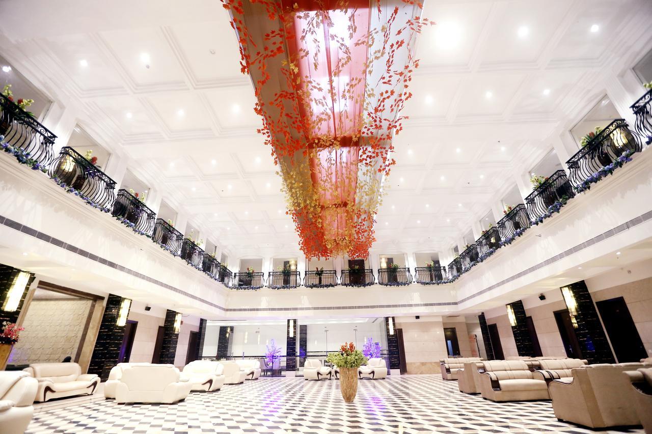 Venizia Sarovar Portico New Delhi