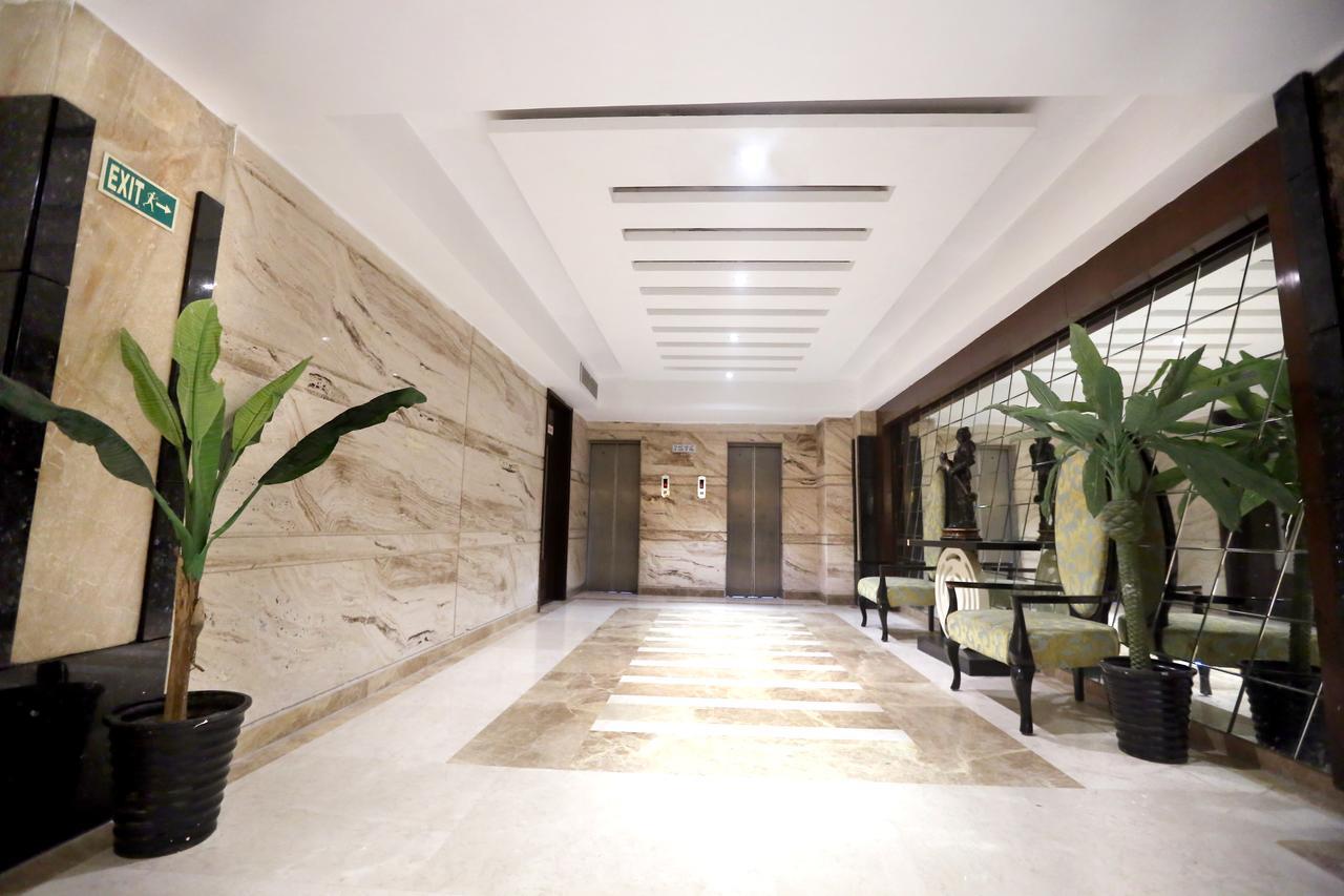 Venizia Sarovar Portico Hotel