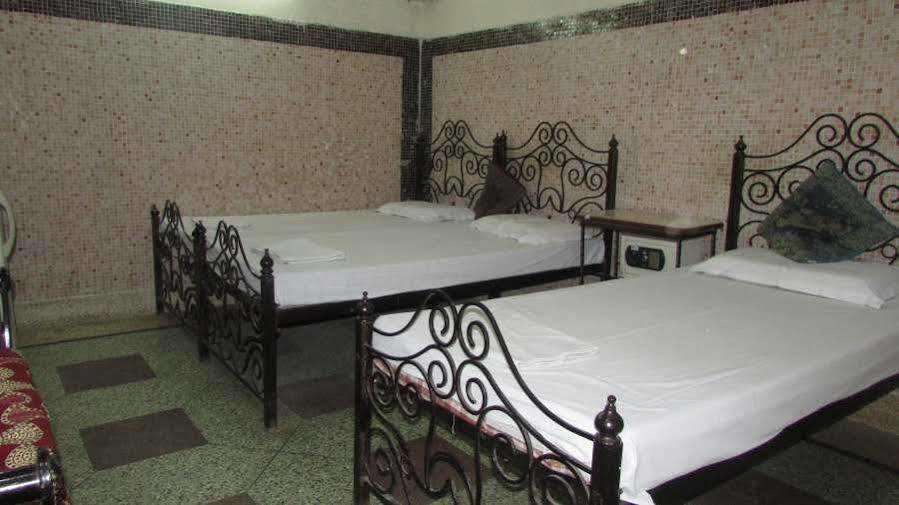 Hotel Bless 2*