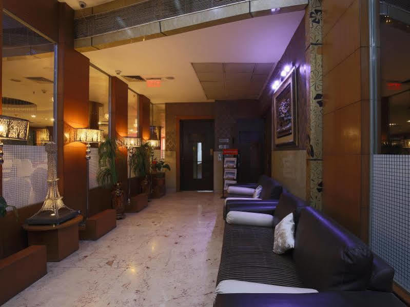 Signature Grand