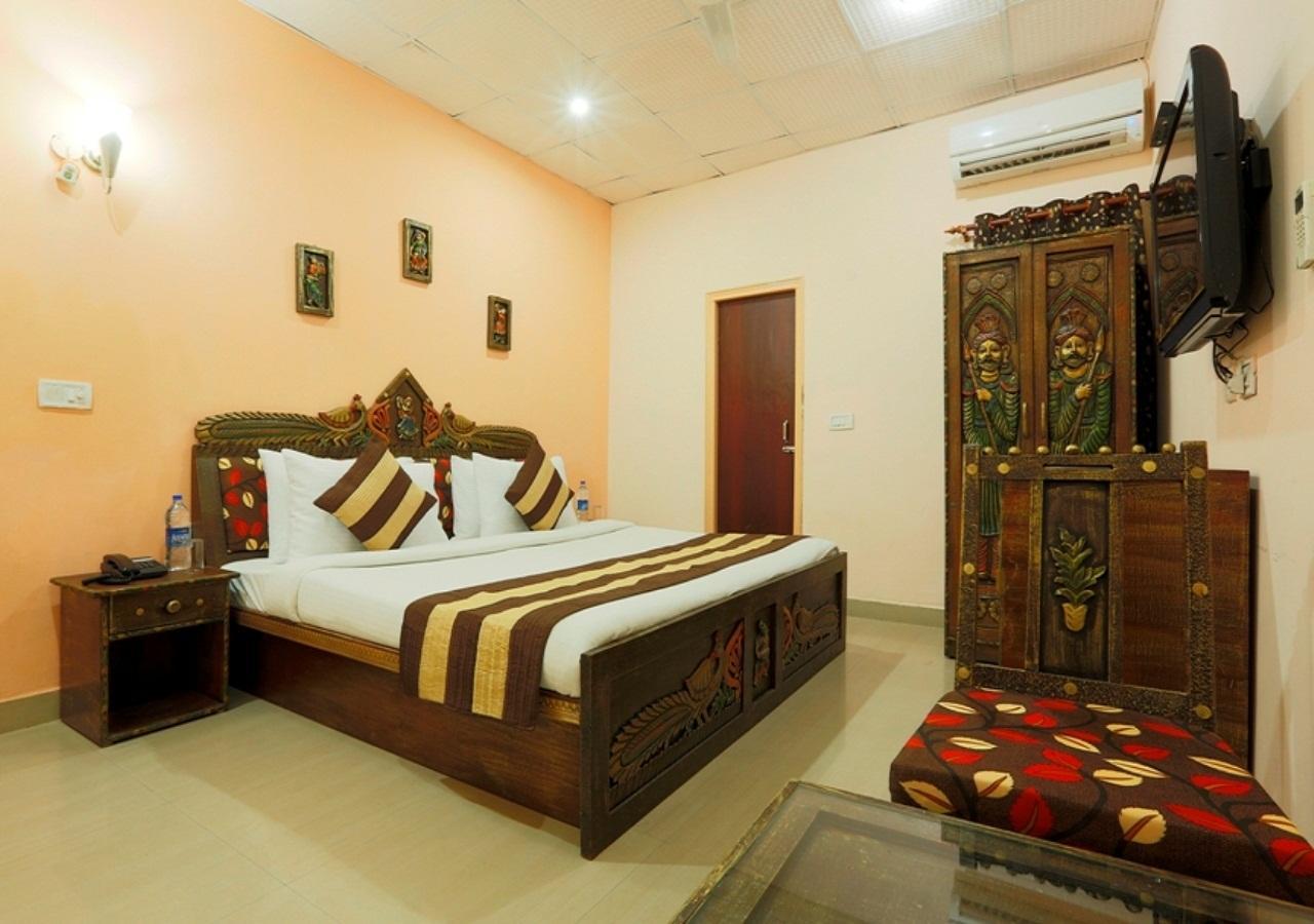 Lotus Dwarka Hotel 3*