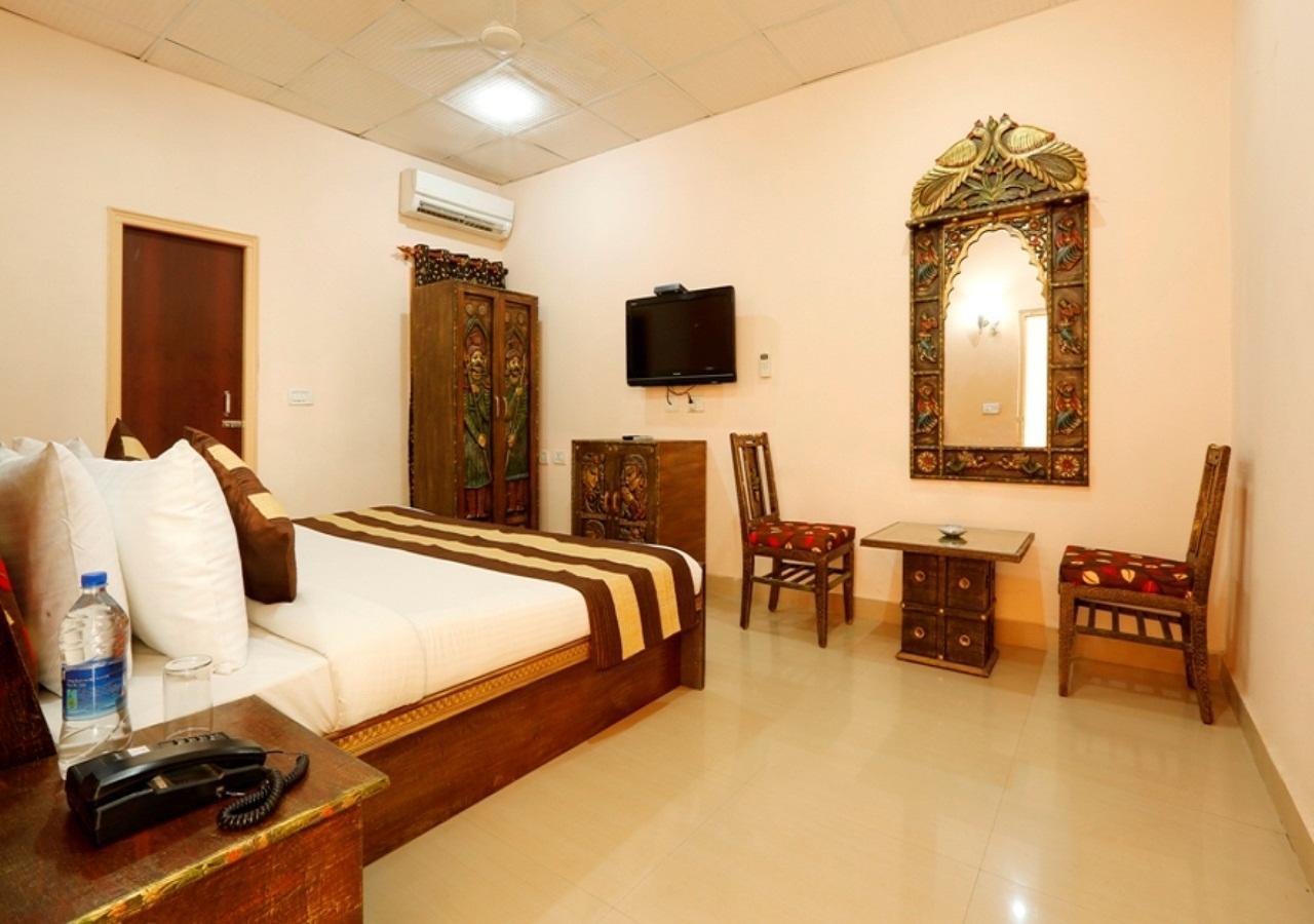 Lotus Dwarka 3*