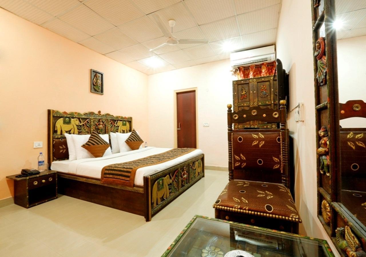 Lotus Dwarka 3*