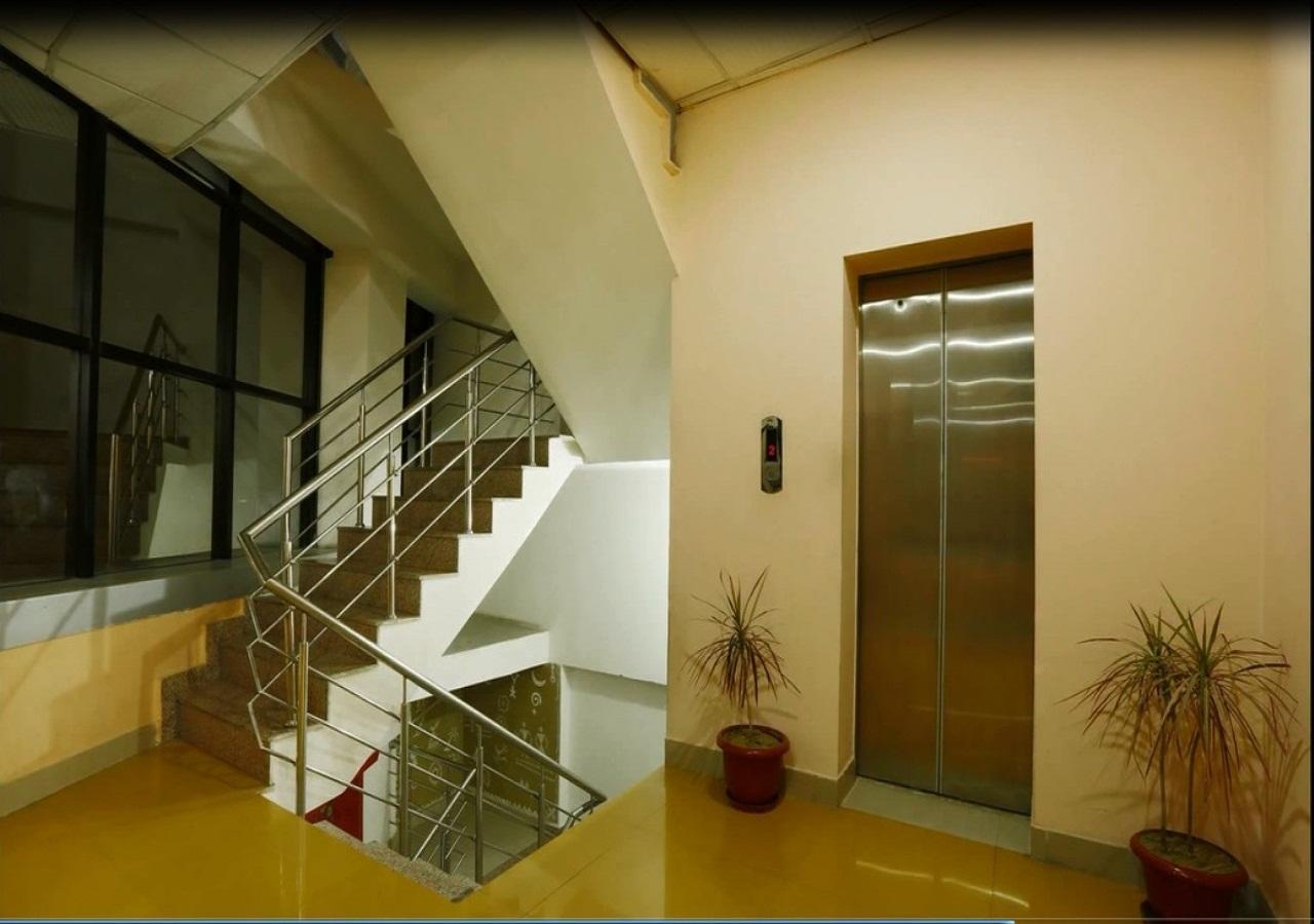 Lotus Dwarka 3*