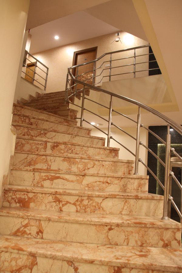 Hotel Golden Oasis - A Well Hygiene Paharganj
