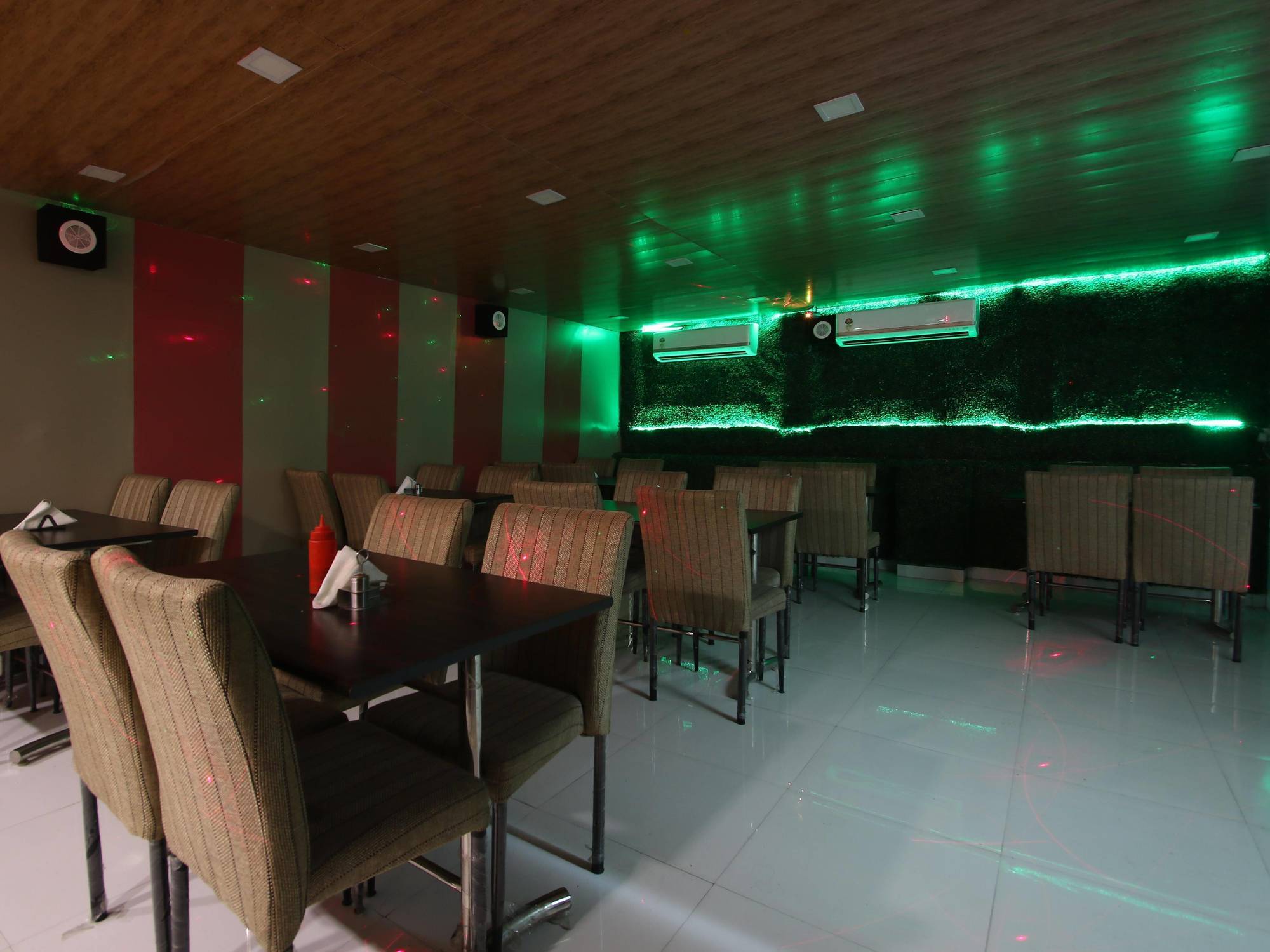 Hotel Hill Palace -near Karol Bagh Metro Station Delhi (National Capital Territory of India)