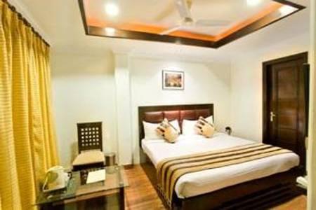 Parkland, Sufderjang Enclave Hotel 3*