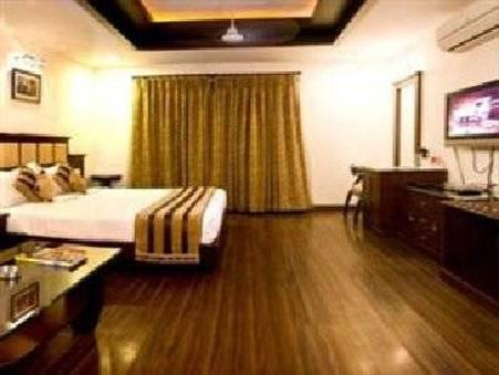 Parkland 3* New Delhi