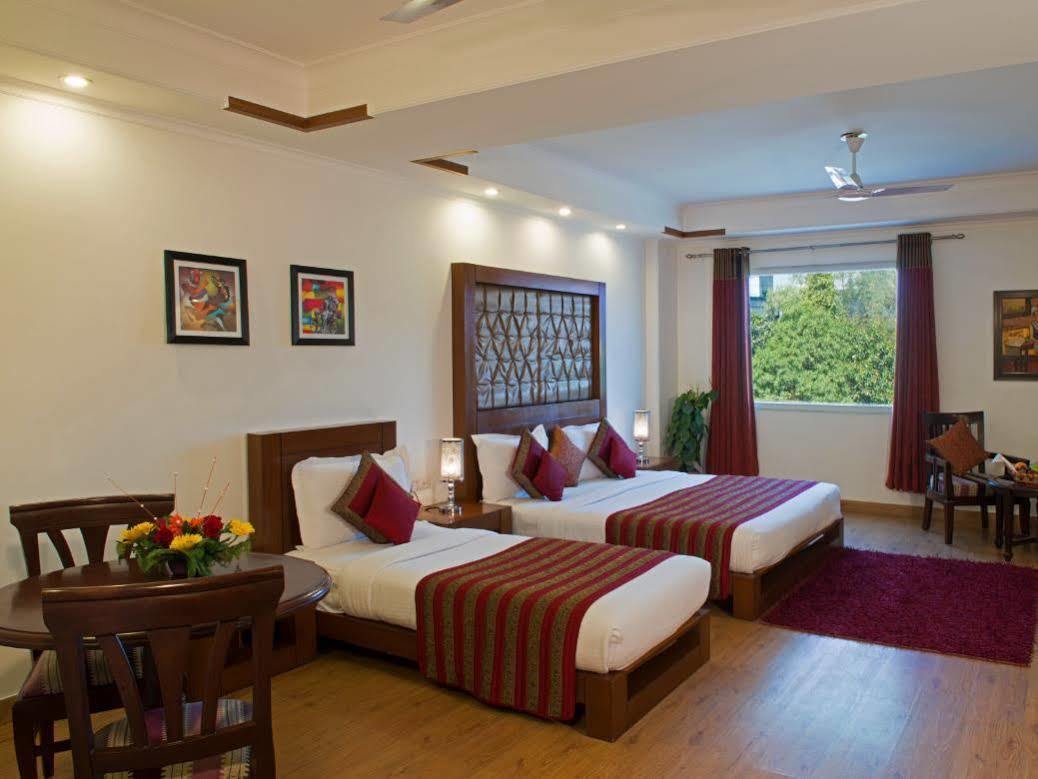 Anila Naraina Vihar Hotel 3*