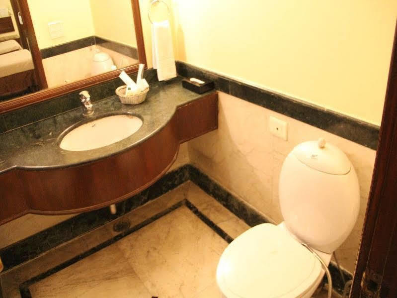 Hotel Qutub Residency Nova Deli