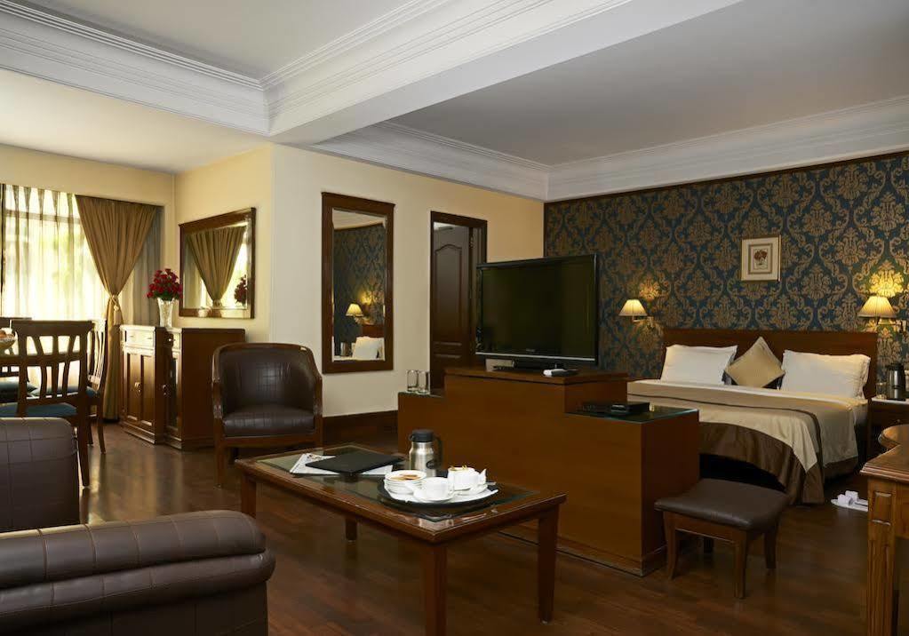 Qutub Residency Hotel
