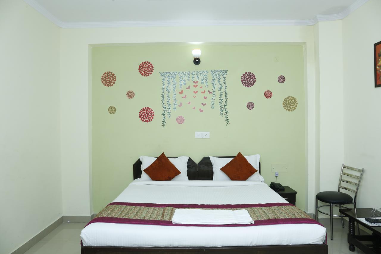 Hotel O Pearl Residency New Delhi