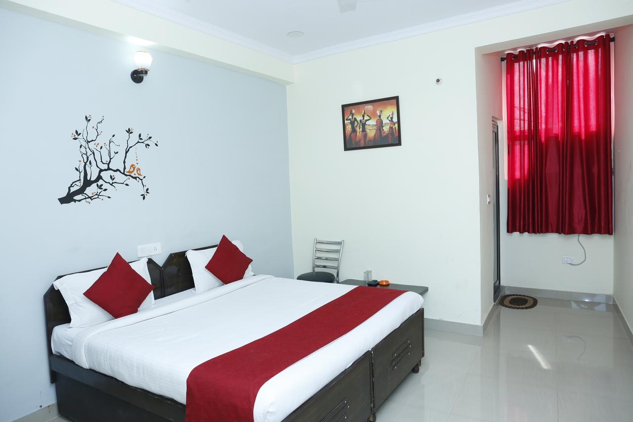 O Pearl Residency 3* New Delhi