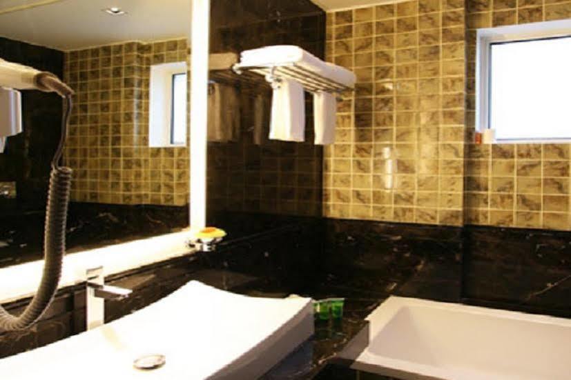 Resort Palette South Delhi Formerly Imperial 3*