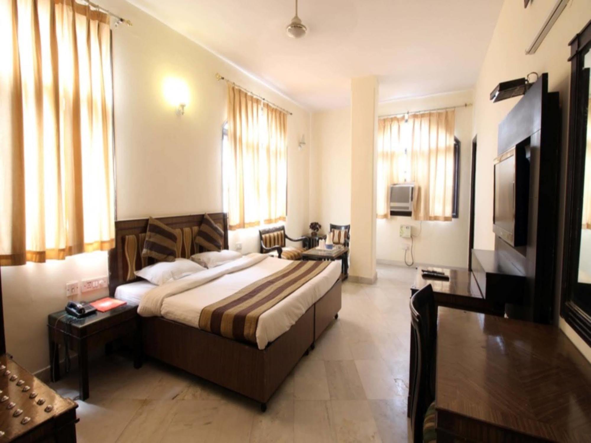Hotel O Grand