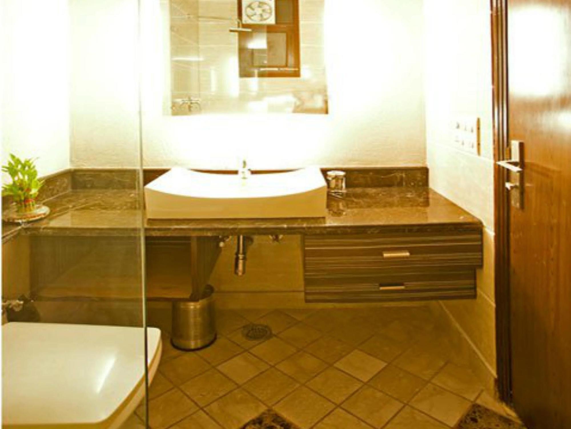 Evergreen Guest house 3*