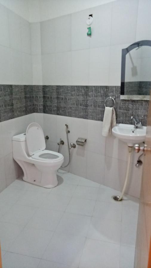 Hotel Airport Mahal 3*