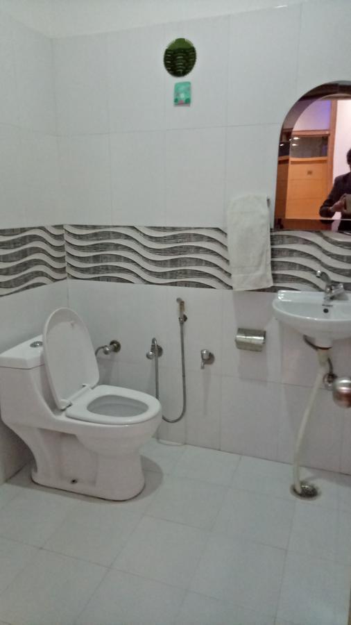 Hotel Airport Mahal