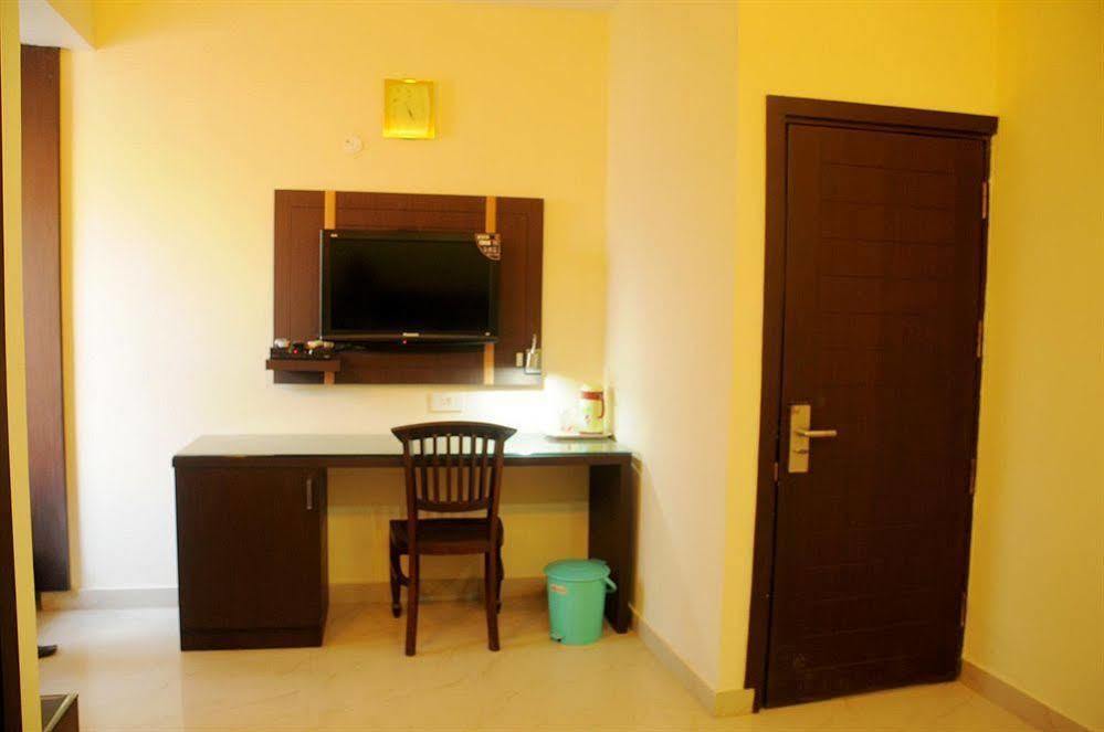 Polonia Hotel 2*