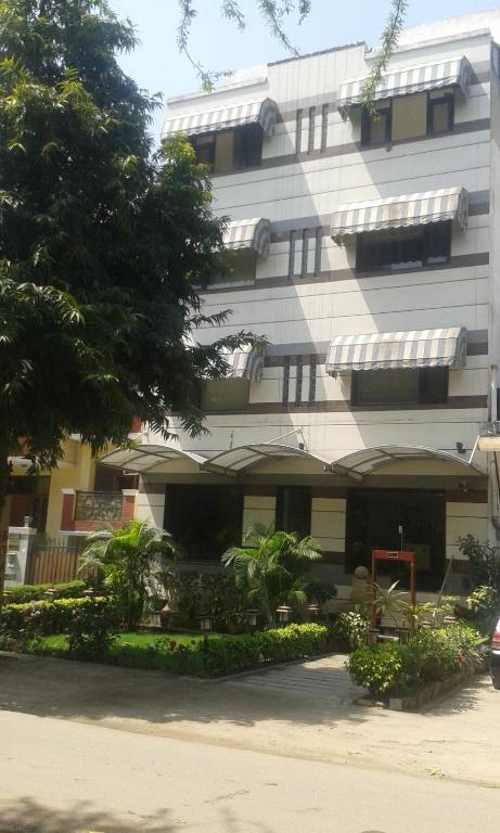 Fabhotel Aashraye Hotel