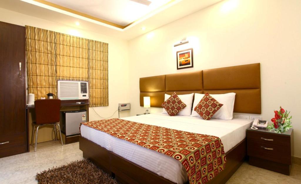 S & B East - Patel Nagar
