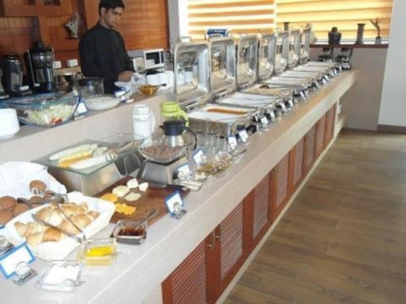 Evoke Lifestyle, Delhi 3* New Delhi