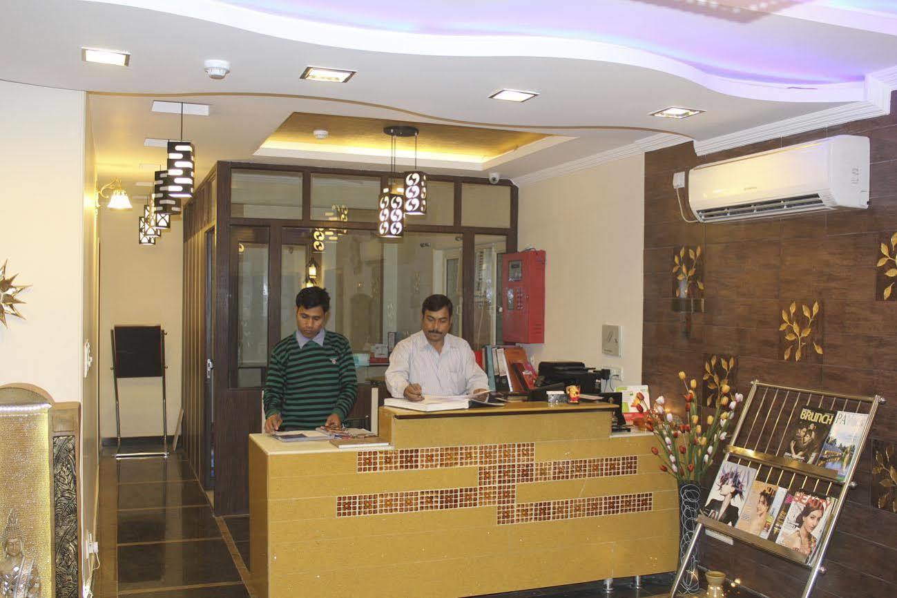 Persona International Karol Bagh