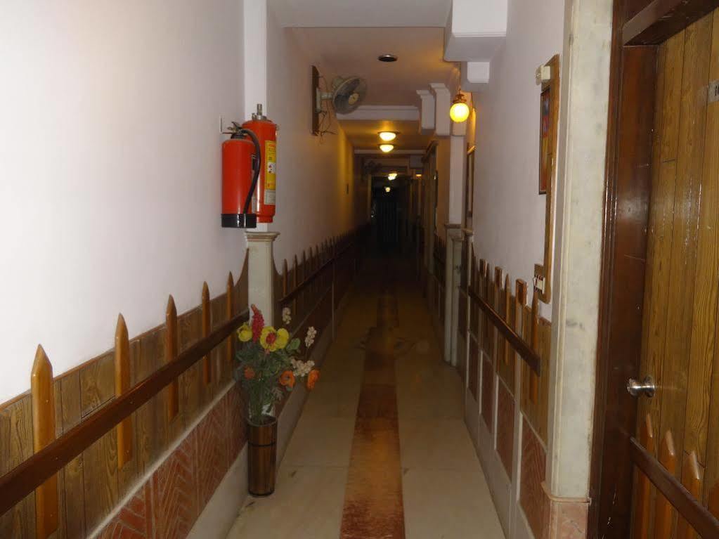 Crown Plaza 2* Nova Deli