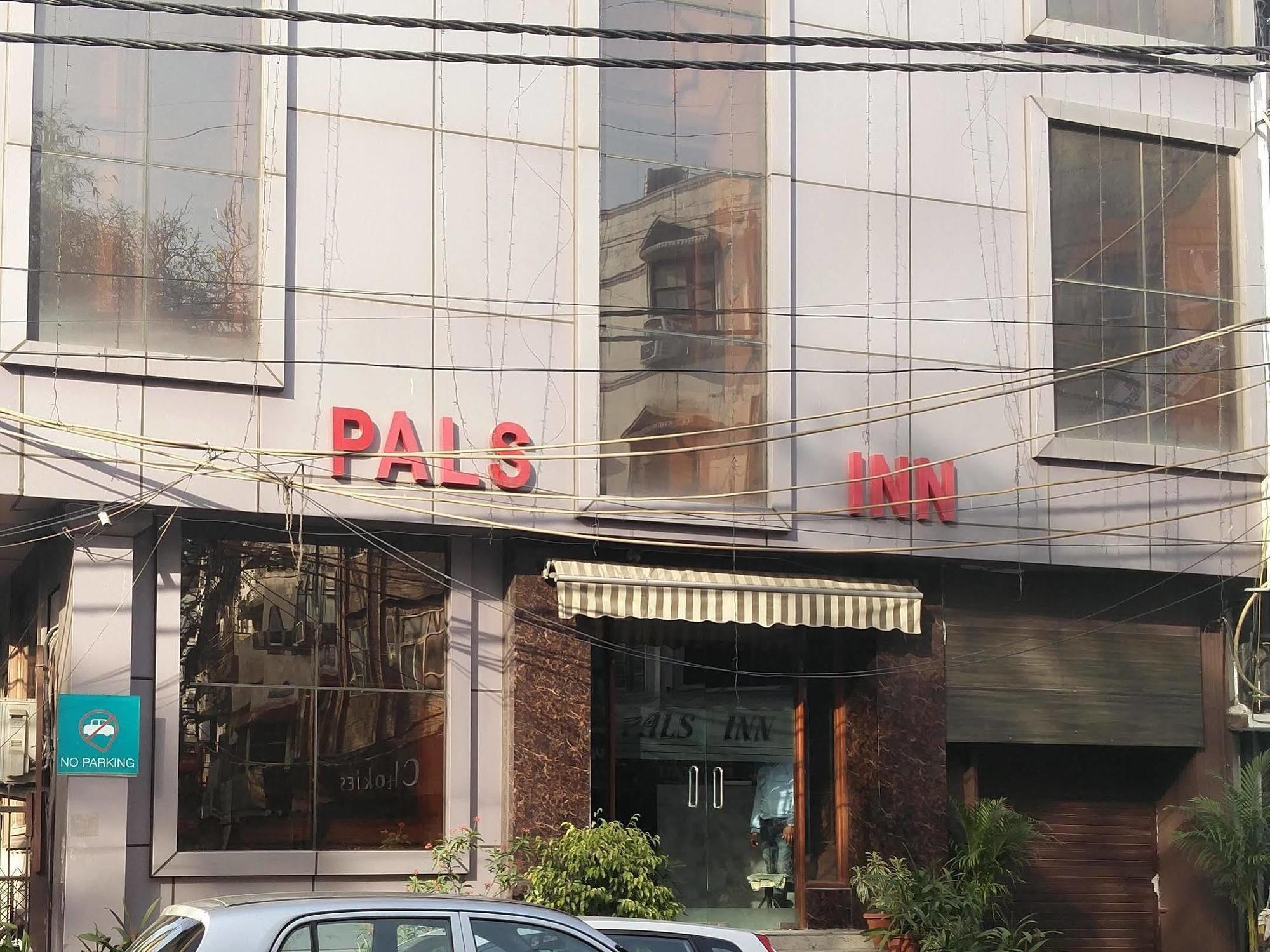Pals Hotel New Delhi