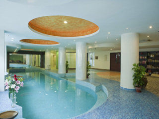 Hotel Mantra Amaltas 4*