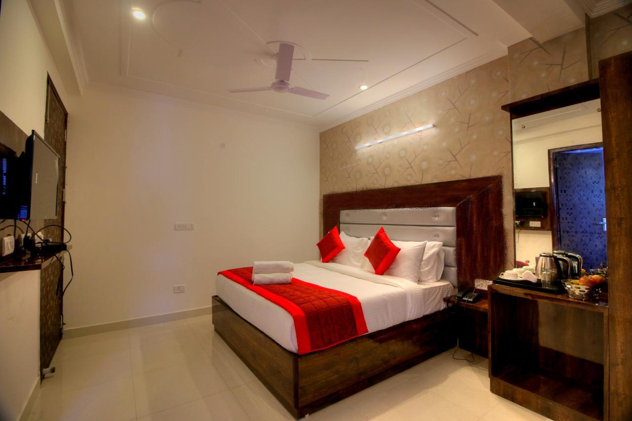 Airport Ark Of Avalon Hotel 3*