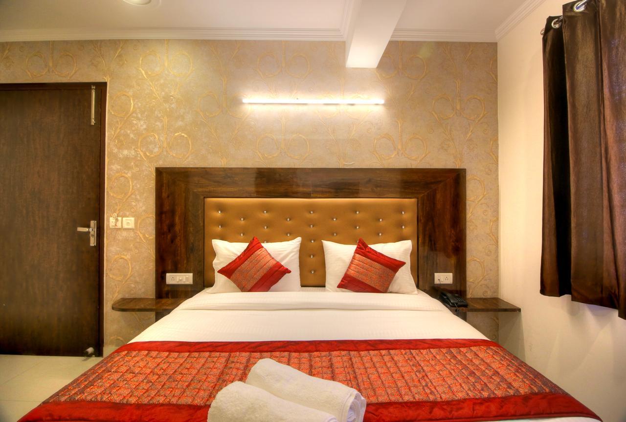 Hotel Airport Ark Of Avalon 3*
