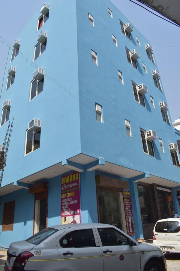 Aero Indus Near Airport 3*