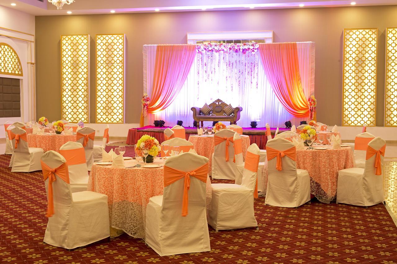 Hotel Inde Chattarpur New Delhi