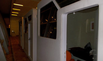 Sams Snooze At My Space Capsule hotel 3*