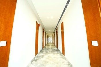 ​the Jehan By Justa 4*