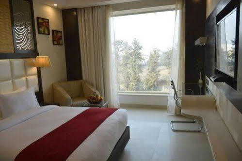 Kst Sarovar Portico