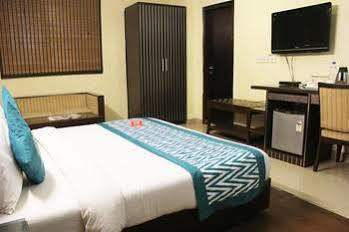 Hotel Fabhotel Swiss International Patel Nagar