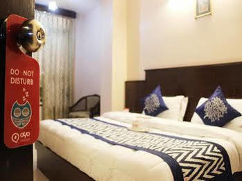 Hotel Oyo Paharganj Near Bikaner Sweets