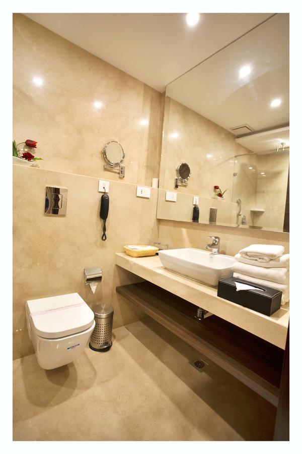 Kaisons Hotel New Delhi